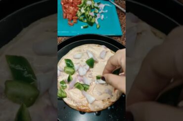 Craving Pizza? Try This Healthy 5-Minute Roti Pizza!