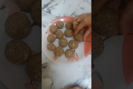 Healthy Nariyal Laddoo  |foodie #ytshorts #feed #youtube #trendingshorts #viral #recipe #healthy