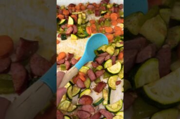 ONE-PAN DINNER! I love easy sheet pan dinners. This meal is high in protein and veggies. #sheetpan