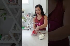 High Protein Greek Yogurt Snack for Weight Loss