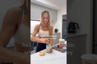 What I eat in a day to get back on track | easy, high protein, healthy but realistic meals #healthy