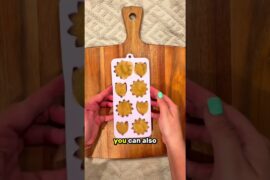 Frozen Fruity Flower Bites Treat Recipe ft. Dr. Harvey's Kidney Health Soft Chews