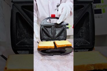 Make perfect toasties in minutes!This easy-to-use sandwich maker gives you crispy, golden results.