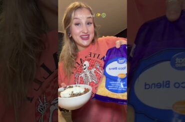 #dinner #dinnerideas  #fastdinner #easydinner #healthydinner #dinnertime #cooking #tacosalad