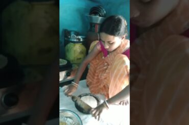 Healthy Aloo Gajar Pudina Stuffed Roti Recipe | Easy Veg Roti at Home #shorts #bhelpurichaat