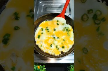The Only Bread Omelet Recipe Delicious Indian-Style Breakfast #shorts #eggamlet #breakfast #recipe