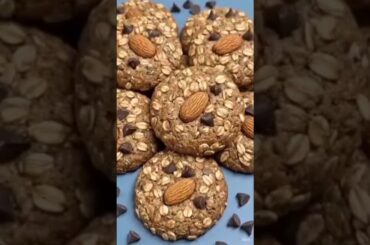 Crunchy Almond & Chocolate Oatmeal Cookies#viralshorts