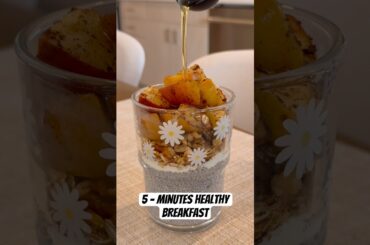 Looking for a quick healthy breakfast?  #healthybreakfast #5minuterecipe #chiaseeds #breakfastideas
