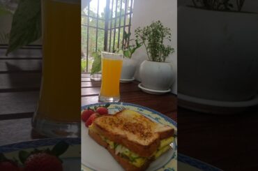 Cheesy Egg Toast #cheese #egg #bread#breakfast#food  #5minsnacksrecipe#recipe