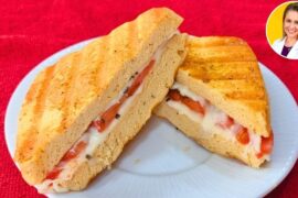 Only 3 INGREDIENTS! ZERO CARB Bread, HIGH PROTEIN and NO FLOUR - Quick & Easy