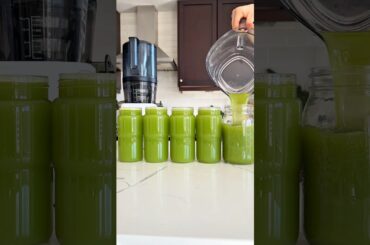 Drink THIS to Reduce Bloating #celeryjuice #immuneboost #juicing