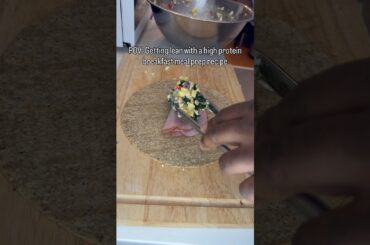 HIGH PROTEIN Spinach Feta Wrap #breakfast #cooking #healthyfood #healthyrecipes #eggs #mealprep