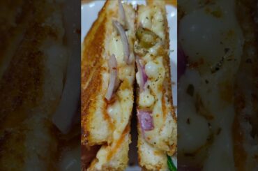Cheese Chilli Sandwich, Cheese Sandwich #shorts #short #youtubeshorts #viral#food #trending #recipe