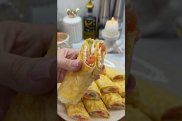 No Flour Salmon Cream Cheese Egg Crepes | High Protein Recipe #breakfast #eggs #mealprep #easyrecipe