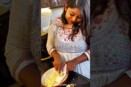 Healthy Snacking: Guilt-Free Banana Chips in 15 Mins! #food #cookwithmonika