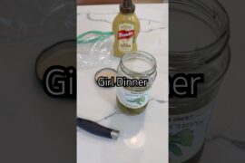 Make Lunch with me while we are having a Girl Dinner Charcuterie Lunch #schoollunch #lunchbox