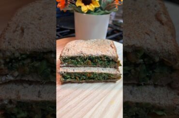 Healthy Veggie Sandwich | Spinach Carrot Peas Sandwich | High Fiber Snack