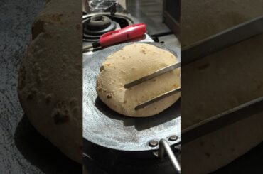 Roti fulane ka sahi tarika #roti #ytshorts #flatbread #chapati#information #healthy #phulka