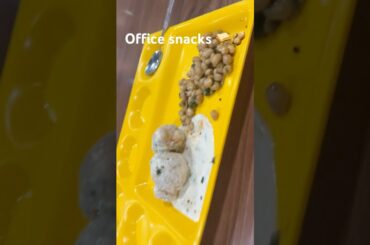 Office snacks  #dahiwade  #boiledpeanuts #sandwich  #snacks #viral