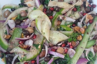 Crunchy, Tangy Chickpea Corn Salad Recipe | Healthy & Filling #healthyEating#cookwithgulatis