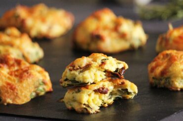 High Protein Cottage Cheese Biscuits | No Flour Healthy Breakfast