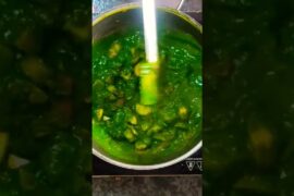 Iron-Rich Aloo Palak Recipe | Quick & Healthy Dinner #indianfood