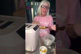 Fresh bread with almost no work ! No garbage ! #HomemadeBread #bakersoftiktok