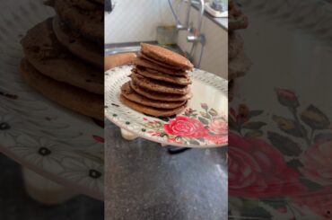 High Protein Chocolate Pancakes | 42g Protein Breakfast Recipe