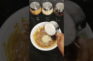 Crispy jowar biscuits for summary holidays