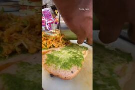 Healthy Sandwich Cheese Overloaded #streetfood #foodie #cheesesandwich #shorts #foodie_raza1