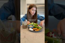 i missed the brie bites BADDD #alliessnackplate #snackideas #healthysnacks #vegetarian #snacks