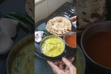 Pithla Bhakri Healthy Lunch #shorts #pithala #healthylunch