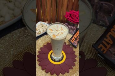 Oats Banana Smoothie for Weight Loss | Healthy Breakfast Recipe in 5 Minutes