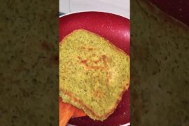 No Bread Healthy Breakfast Recipe | Moong Dal Sandwich #shorts #youtubeshorts #trending #breakfast