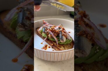 Sardine Avocado Toast #realfood #easyrecipes #fiber #wholefoods #protein #healthybreakfastideas