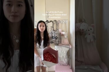 wonder how long this pack will last me #strawberry #yoghurt #yoghurtbowl #breakfast #healthy