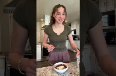 4 Ingredient Healthy Ice Cream Bites #healthyrecipes #granolagirl #easyrecipes