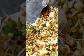 Moong sprouts recipe #youtube #recipe #healthy #shortvideo #trendingrecipe #breakfast