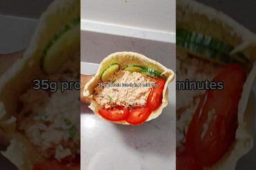 35g Protein Tuna Pita in 5 Minutes (No Mayo)