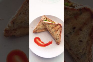 #sandwich #vegsandwich #shortsfeed #short #multigrainbread #healthysandwichrecipe
