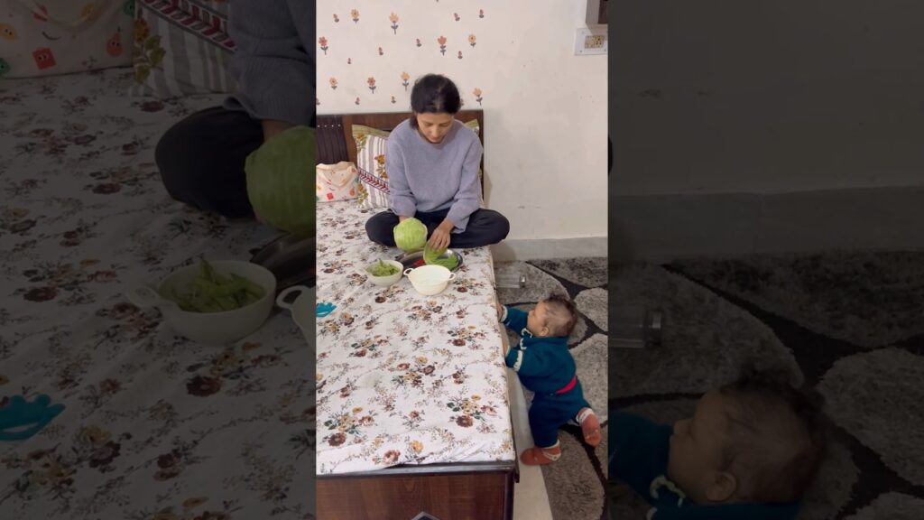 Mom life | Daily routine with my 8 month old | healthy recipes #youtubeshorts #shorts