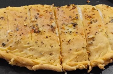 No yeast cafe style cheese garlic bread Garlic Bread  | Homemade Dominos Style Cheese Garlic bread