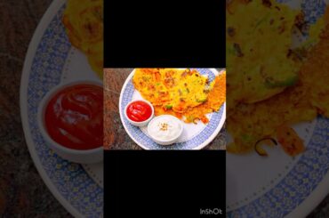 Weight loss pe ho or taste sacrifice nahi karna?Try this high-protein Besan Chilla #eatfit #ytshorts