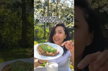 sarapan enak dan sehat ala aku #jerman #makanmakan #avocadotoast #makandirumah