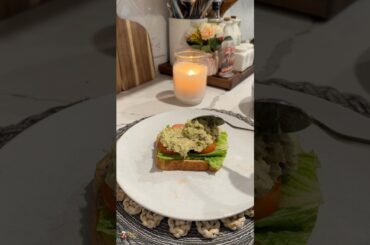 Tuna sandwich #tunasandwich #saludable #aguacate #recipe #foodlover #foodie #youtubeshorts #cooking