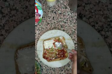 leftover roti ??? here's a recipe #roti #healthy #healthyfood #food /#easytocook #foodshorts #quick