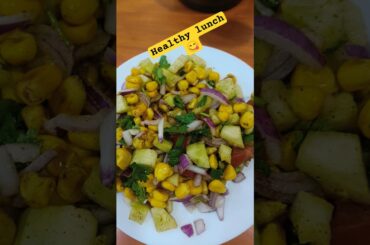 healthy Lunch #healthy #salad #food #recipe #blogger #vlog