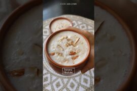 Banana Milkshake #milkshake #bananashake #healthy #healthydrink #recipe #cooking #viral #ytshorts