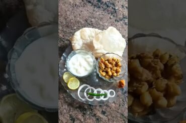 Chole Puri Platter|| Breakfast Platter #viral #youtubeshorts #ytshorts #@Cheffycooks