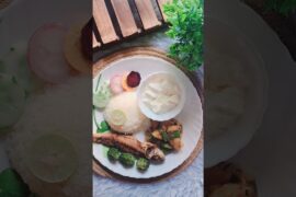 Simple Healthy Lunch Idea #shorts #youtubeshorts #healthyeating #healthylunch #lunchideas